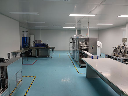 修康藥業設備操作間